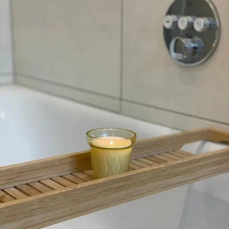 Stadtnah & Chic - Ihringshausen Retreat 아파트