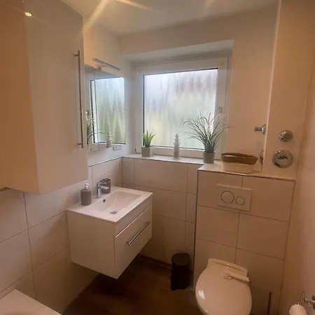 Stadtnah & Chic - Ihringshausen Retreat Apartment